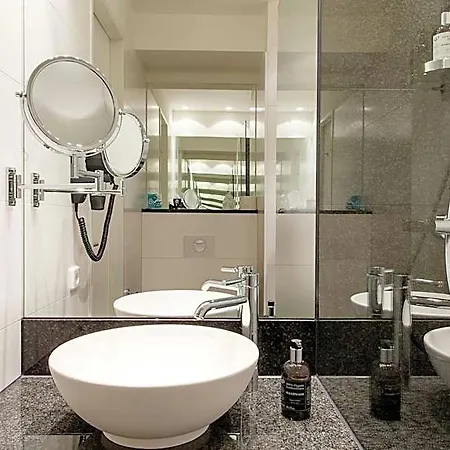 Hotel One Stuttgart-bad Cannstatt 3*