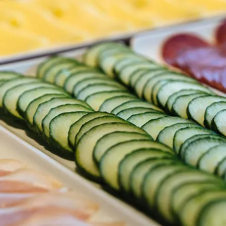 원 - 바트 칸슈타트 3*